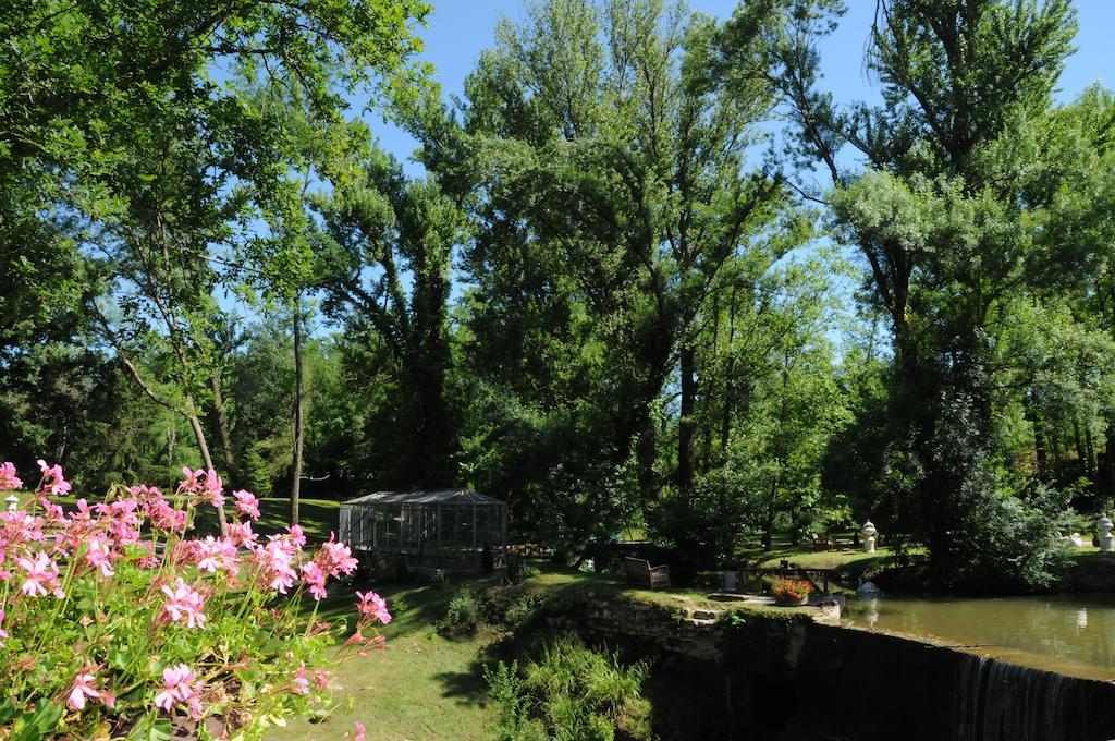 Hostellerie Restaurant Les Gorges De L'Aveyron Bruniquel Exterior photo